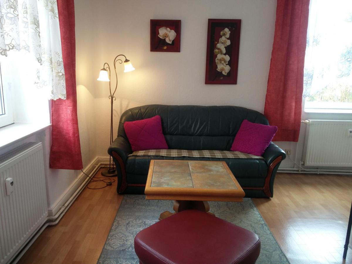 Ferienwohnung Zur Weissen Taube Dobbertin Екстериор снимка
